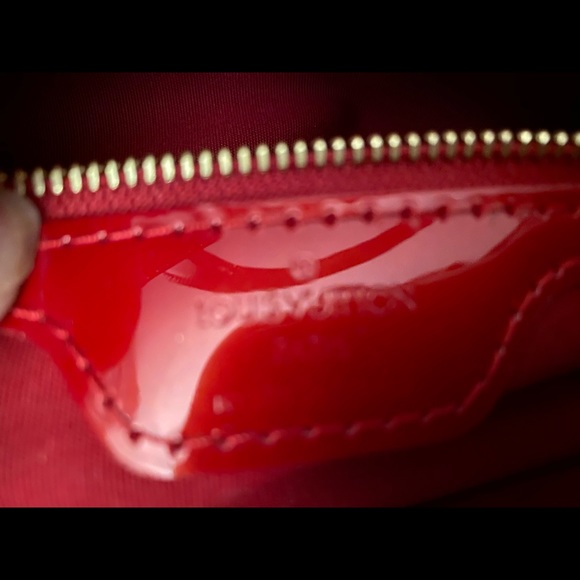 Favorite Louis Vuitton Vernis Patent Leather Tote - Picture 4 of 6